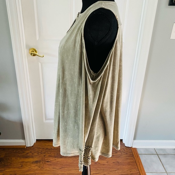 Hippie Military Cold Shoulder Top - Picture 3 of 5